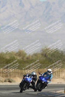 media/Oct-30-2025-Racers Edge (Thu) [[dabbdaf680]]/3-B Group/Session 2 Turn 2/